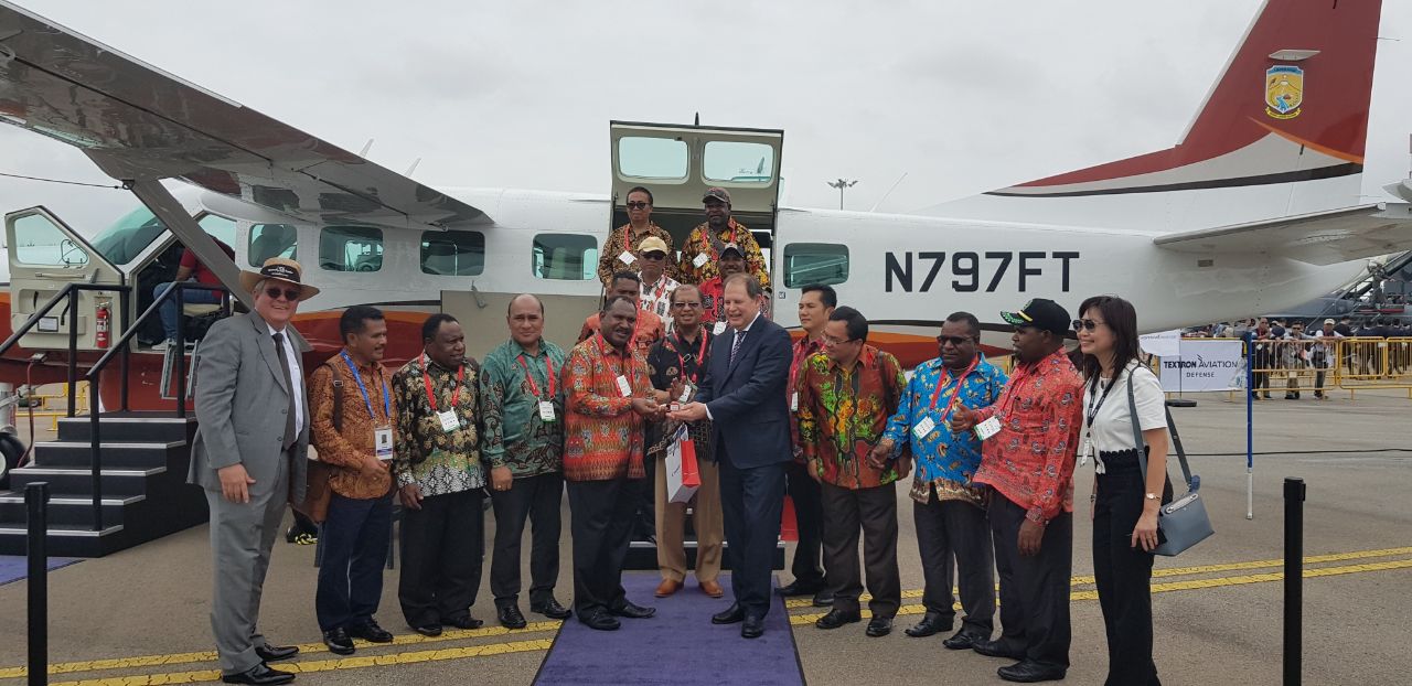 Pemkab Puncak Resmi Miliki Dua Pesawat Cessna Grand Caravan